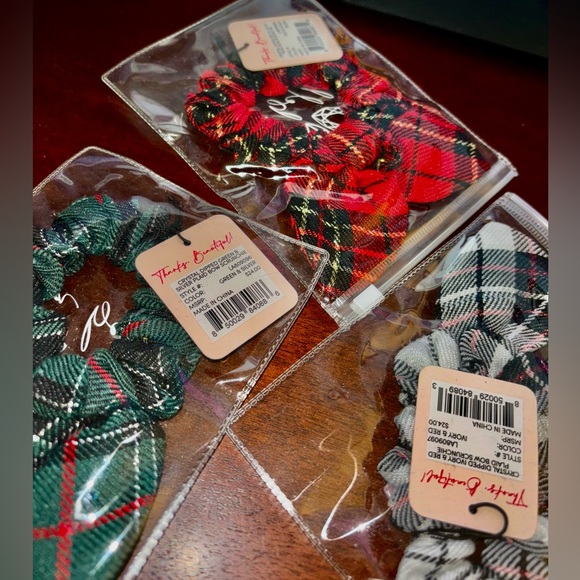 3 brand new LaBella crystal dipped bow scrunchies - Picture 3 of 3